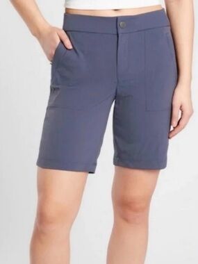 Athleta Blue Trekkie Bermuda 2.0 shorts size 14